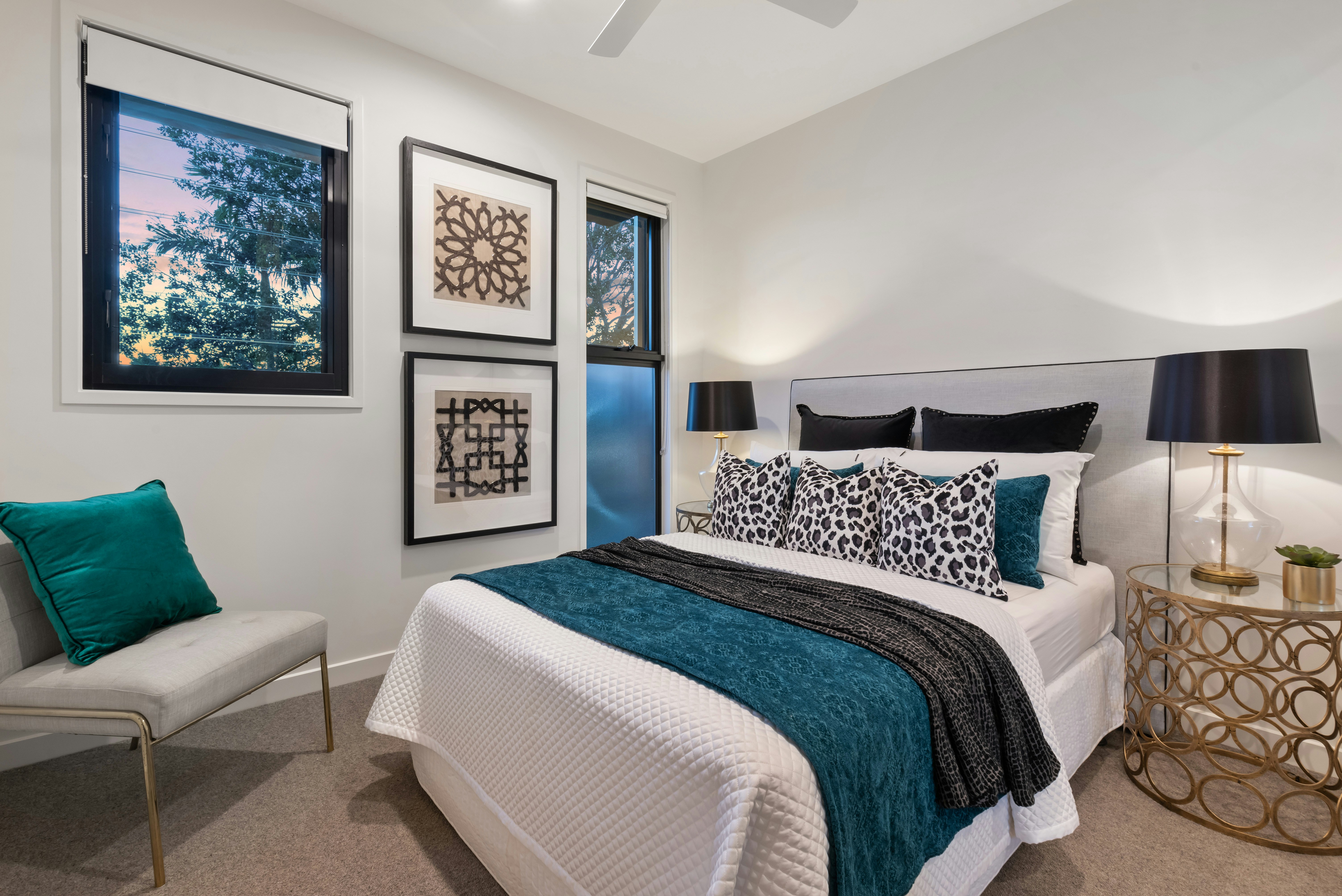 bedroom picture